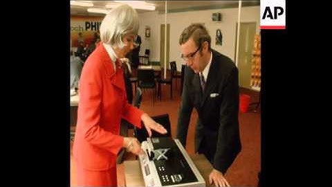 SYND 27-8-71 NEW TECHNOLOGY AT TV AND RADIO EXHIBITION