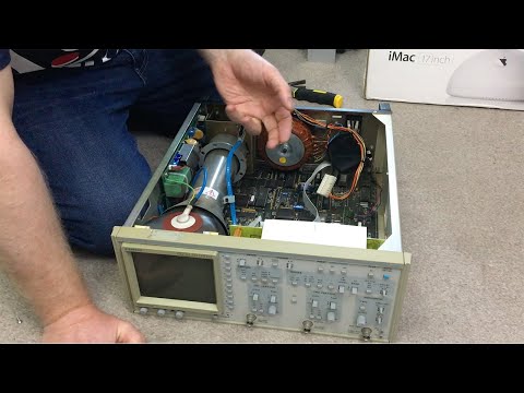 Smoking Oscilloscope Repair : Rare Siemens Oscillar D1032 Analogue / Digital Hybrid.