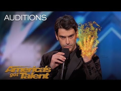 EL MEJOR MAGO DE AMERICA'S GOT TALENT!! :0