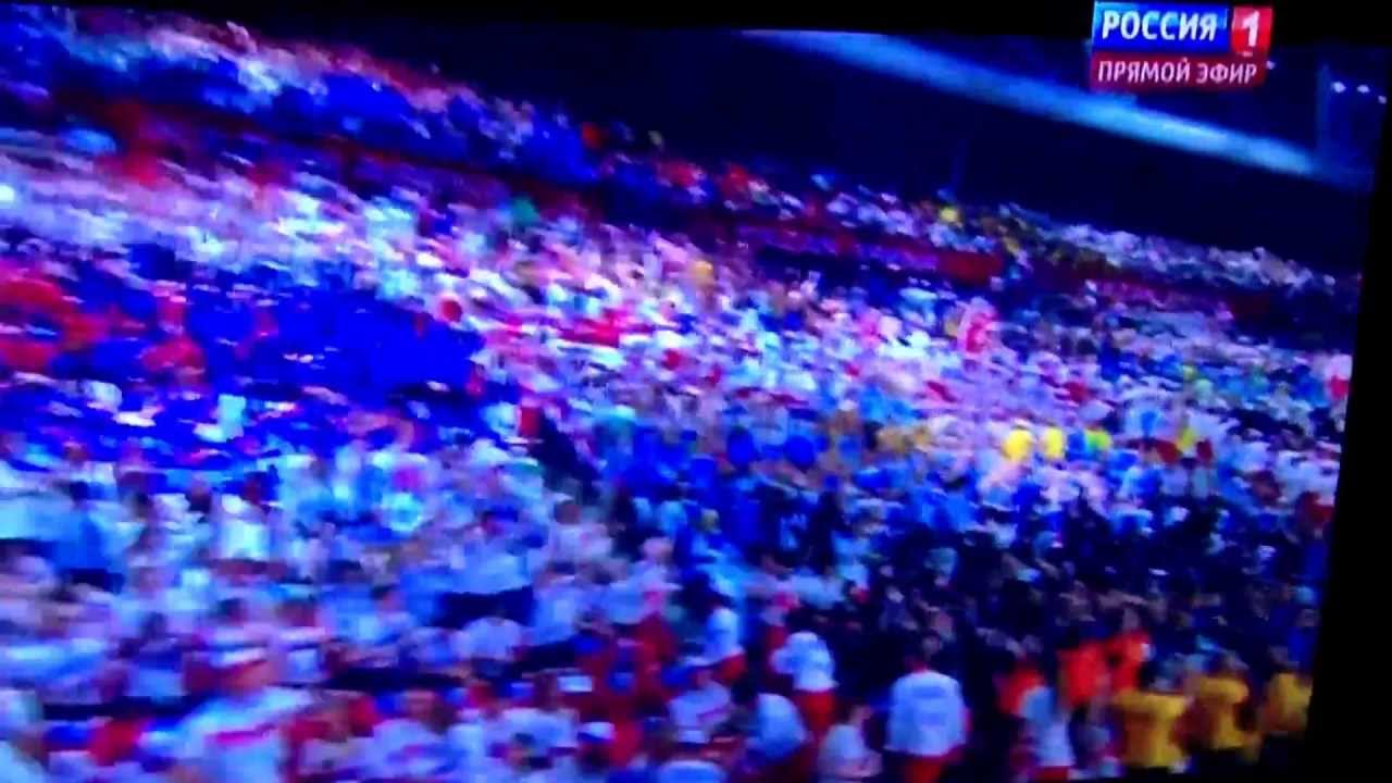 Владимир Владимирович Путин пускает волну 