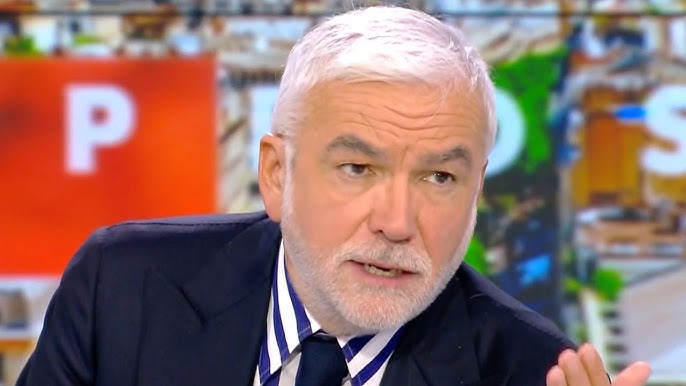 "Il n’y a plus de trace de la culture française dans certains quartiers"  (Pascal Praud)