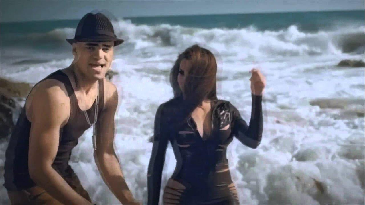 Nayer feat pitbull – suave (kiss me). Мохомби и его девушка. Nayer pitbull. Suave kiss me feat mohombi pitbull. Suave kiss me feat mohombi pitbull.