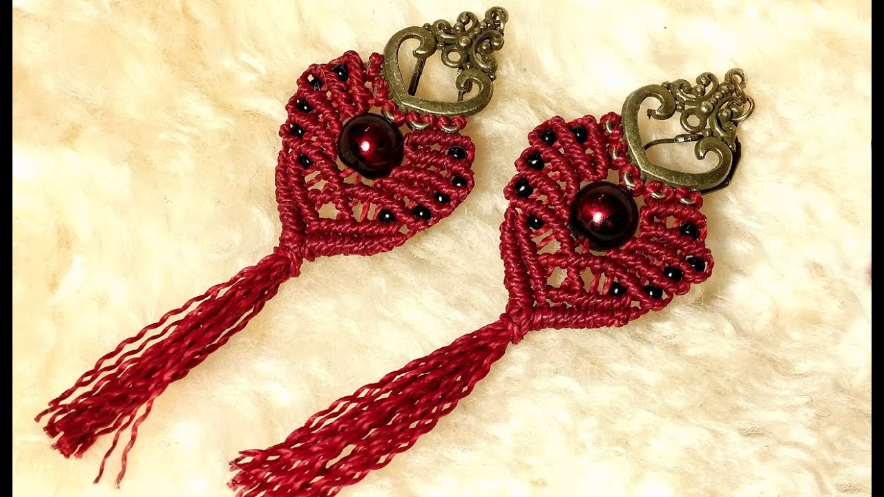 Heartshaped earrings with tassel in micro macrame