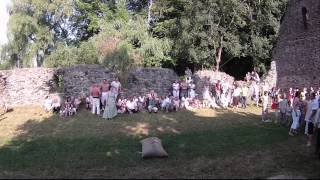 Kinder beim Bruchenballspiel 2013