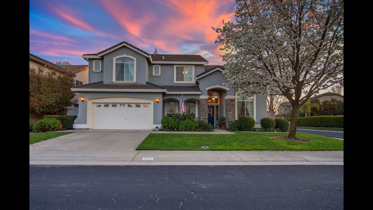 Impressive semicustom home 2017 Ambridge Dr. Roseville, CA Erin Grover Grover Real Estate