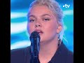 Louane  le monde est stone  300 churs ftent leurs 10 ans