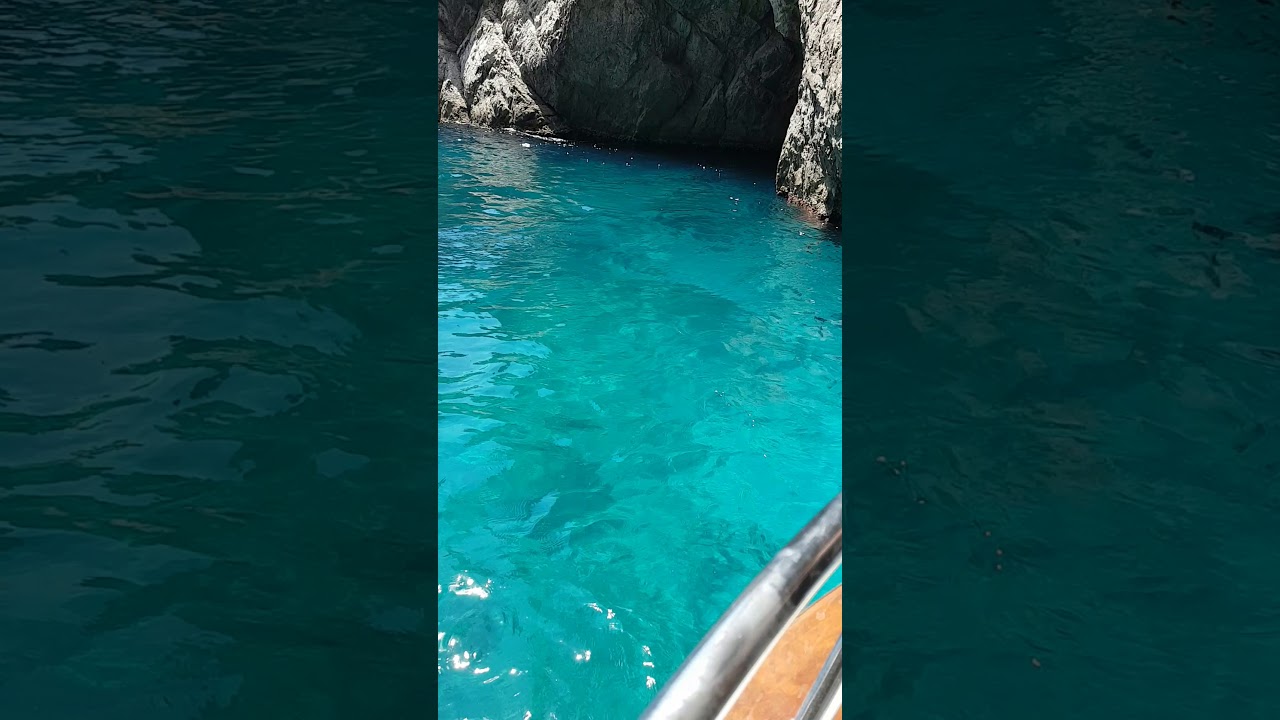 CAPRI GREEN GROTTO