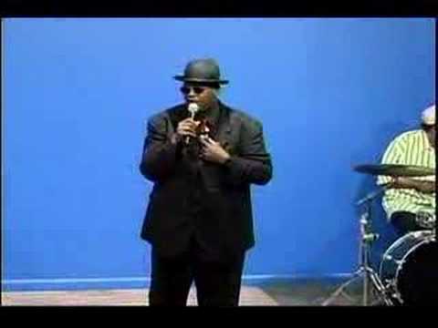 Booker T. Newberry performs 60 sec.of fame on Vall...