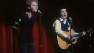 Simon &amp; Garfunkel  - Mrs  Robinson (live in France, 1970)