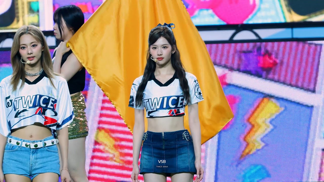 [4K] 240731 하프타임쇼 Heart Shaker+Dance The Night Away 트와이스 사나 직캠