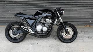 HONDA SUPER FOUR タンク ブラック　NC31 CB400SF 1993 Honda CB400SF Superfour NC31 Custom built Cafe Racer - YouTube