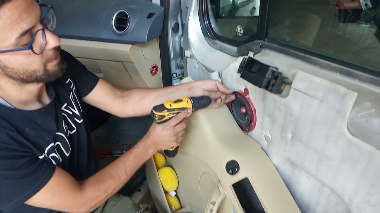 FORD TOURNEO CONNECT SES SİSTEMİ SÖKÜLDÜ ÜZGÜNÜZ / SANAYİ / ORJİNALE DÖNÜŞ