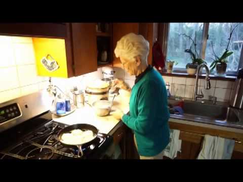 carolyn-makes-hot-water-cornbread