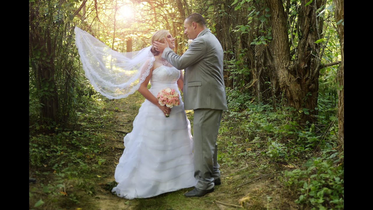 Mentor, OH  American Croatian Lodge Wedding Photo