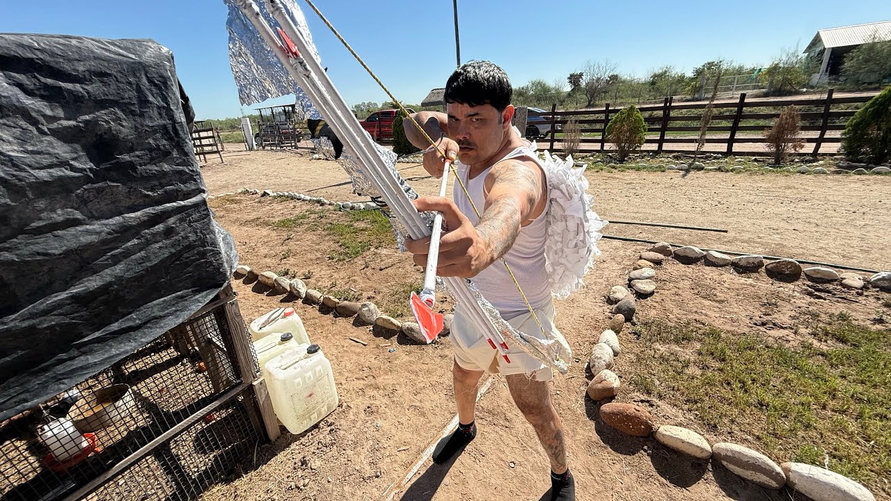 Broma vestimos a compa Diego de cupido