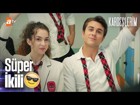 Asiye ve Doruk yıl sonu eğlencesi için kolları sıvadı 👊 - Kardeşlerim 55. Bölüm