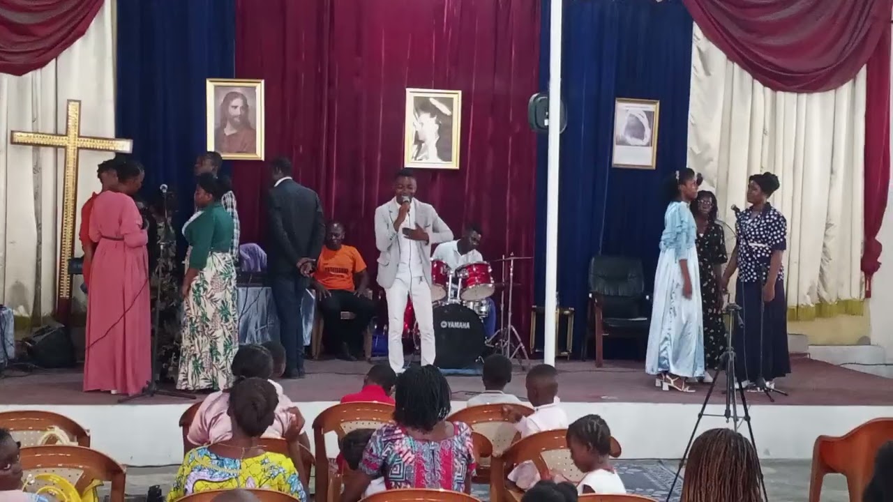 Fr Asty Bitsikou YHWH na nguya