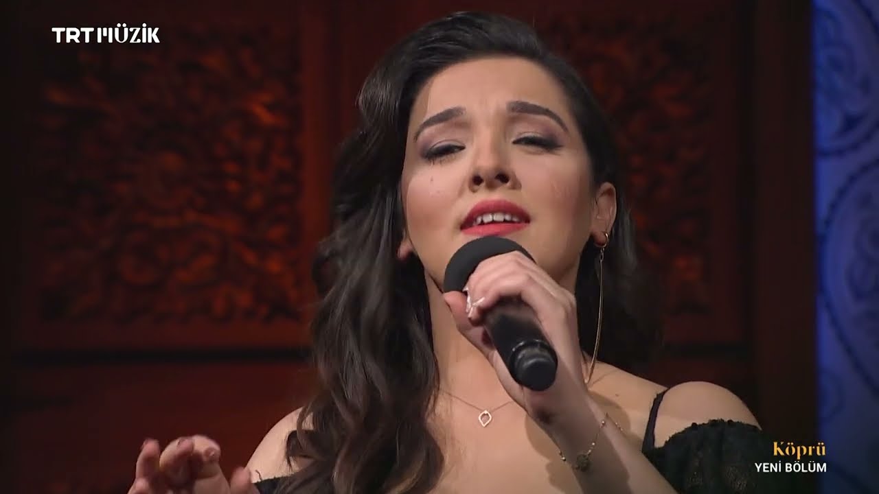 Senem Akdemir, Ahmet Tuzlu - Bir Sabah Uğradım Göl Kenarına