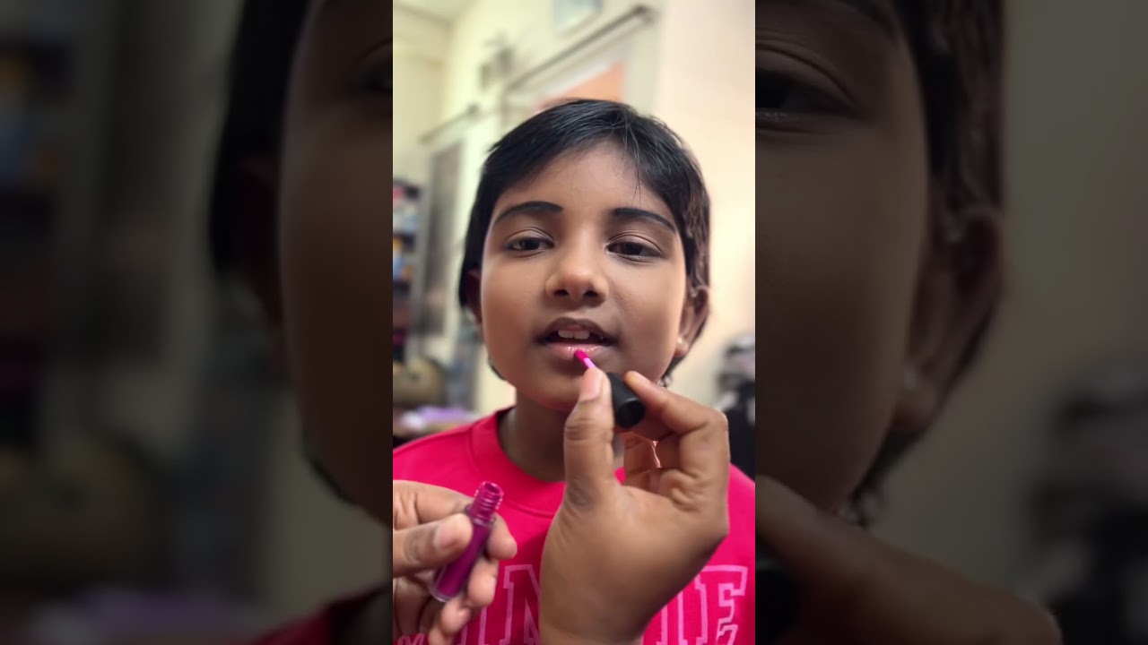 Won’t come without makeup 💄 | 