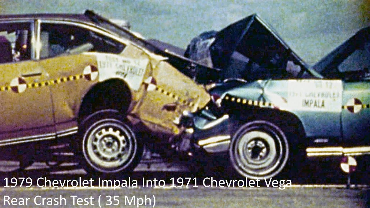 1971 Chevrolet Impala Into 1971 Chevrolet Vega Partial-Offset Rear Crash Test (35 Mph - Fuel Leak)