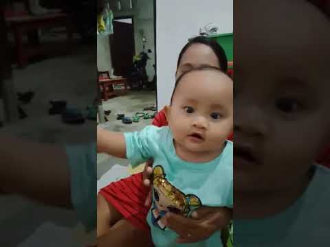 Bayi lucu 