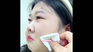 Gadis Kecil Itu Meminta Ciuman Tetapi Ditolak celana Pendek anaklucu imut tawabayi menggemaskan
