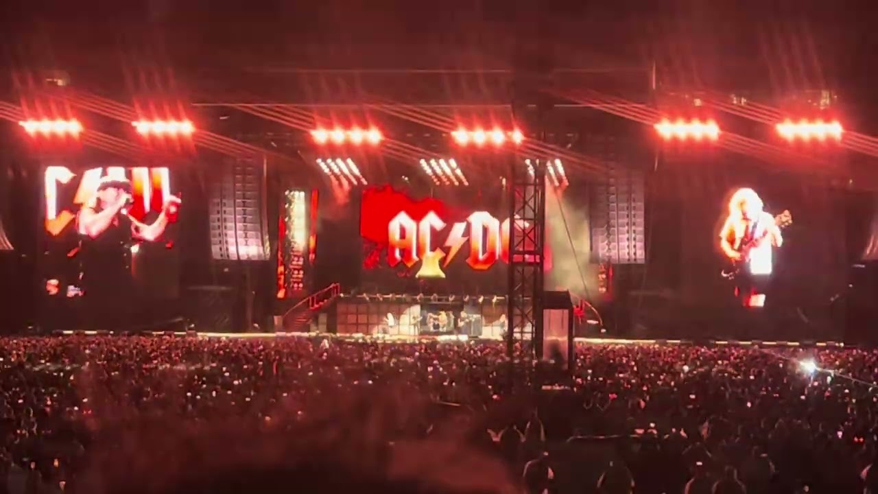 AC/DC - Hells Bells. Melbourne, 16 November 2025
