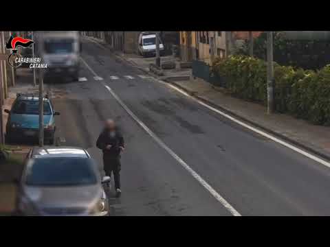 Video Finto Carabiniere truffa un'anziana a San Michele di Ganzaria: finisce in carcere