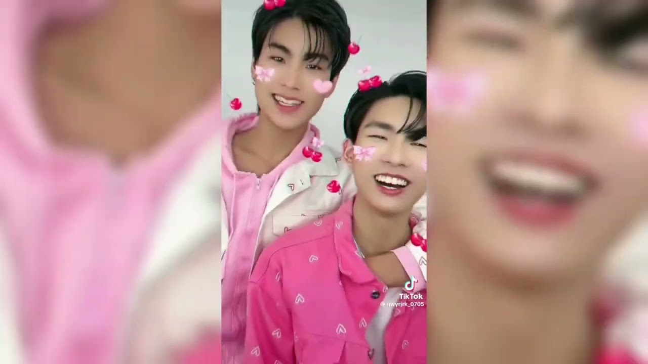 [tiktok] NewJur #11 | tuy otp tôi ko có cảnh hôn nhưng otp tôi chất lượng