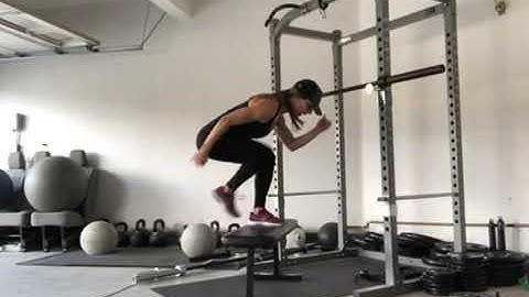 Knee Drive with toe taps