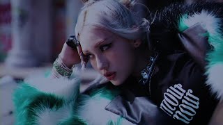 JEON SOMI (전소미) - 'XOXO' x '고래 (Dive Into You Remix) M/V