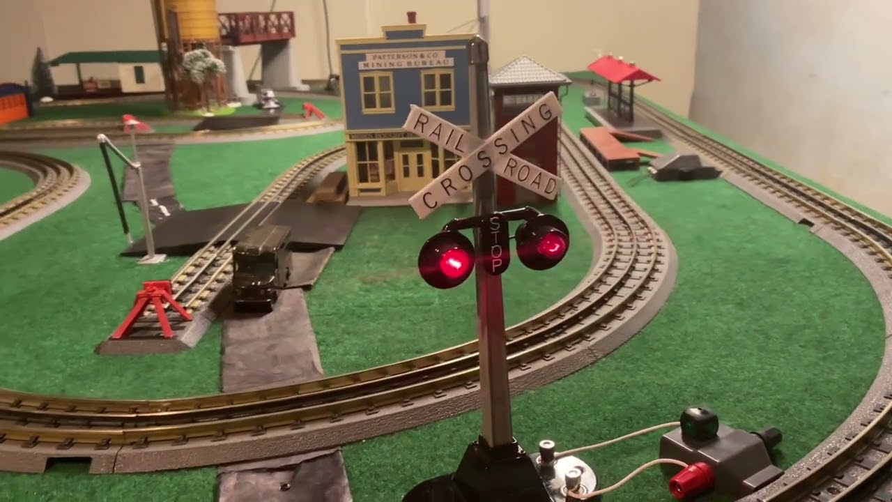 MTH O Gauge Crossing Signal