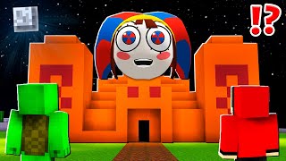 How Mikey and JJ BROKE into the POMNI PYRAMID at 3:00 am - in Minecraft Maizen