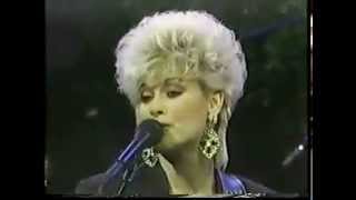 LORRIE MORGAN - OUT OF YOUR SHOES chords