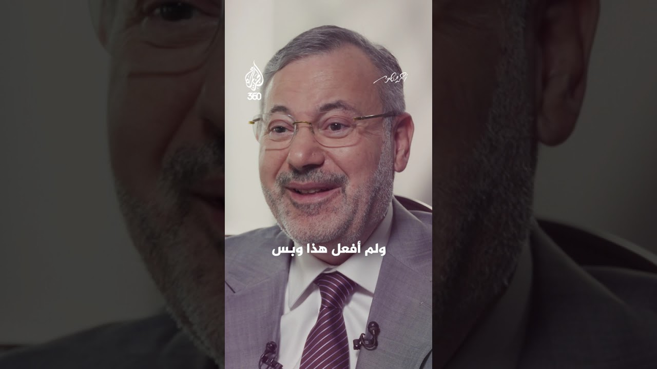ما علاقة وليد جنبلاط بمعمر القذافي؟