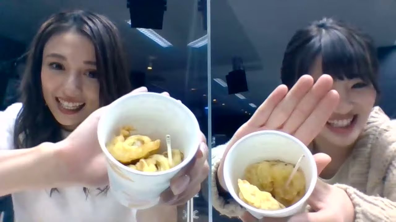 抜き打ちチェック ガールズのカバンの中身は 新人女子アナのカバンの中からは意外な物が Youtube