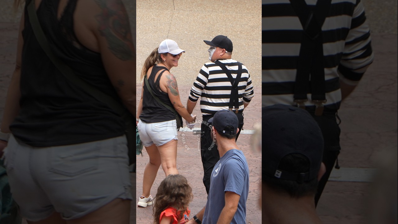 Tom o mímico já estava fugindo com a mulher deste homem 😮😱🫣😂🤣 #tomthemime #seaworldmime