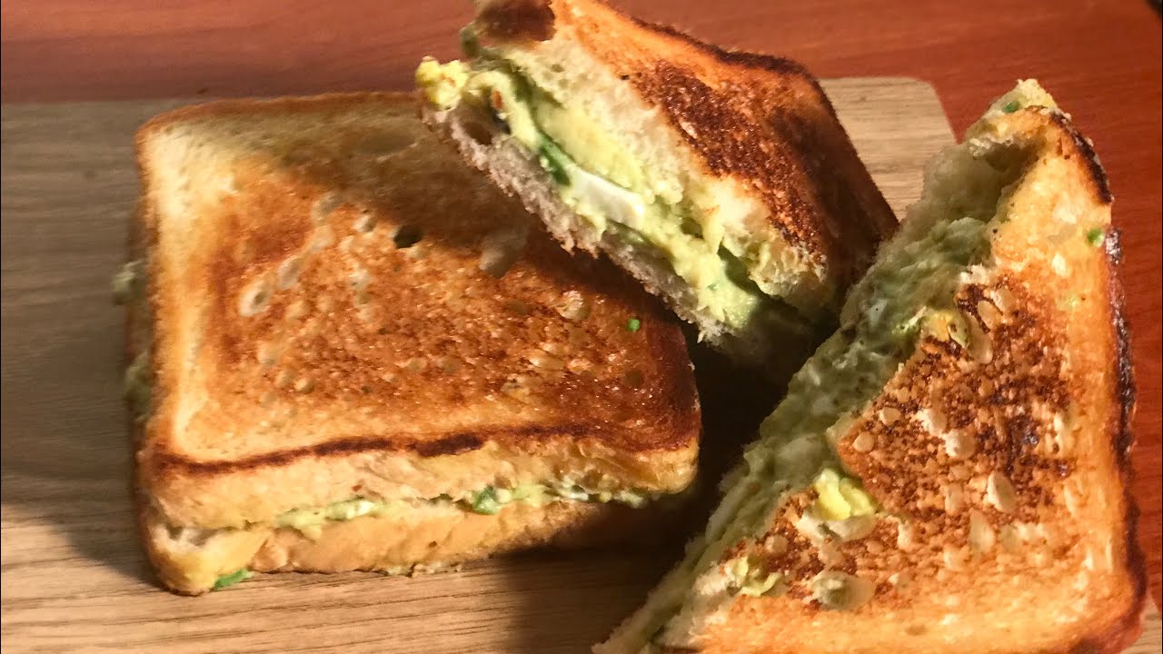 Avocado and egg Sandwich recipe healthy breakfast ساندويش الافوكادو