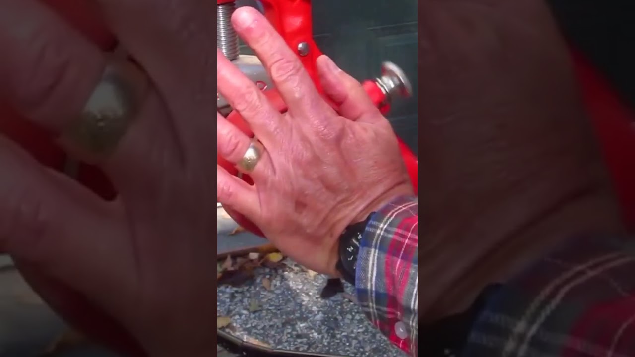 How to Thread Black Iron Pipe