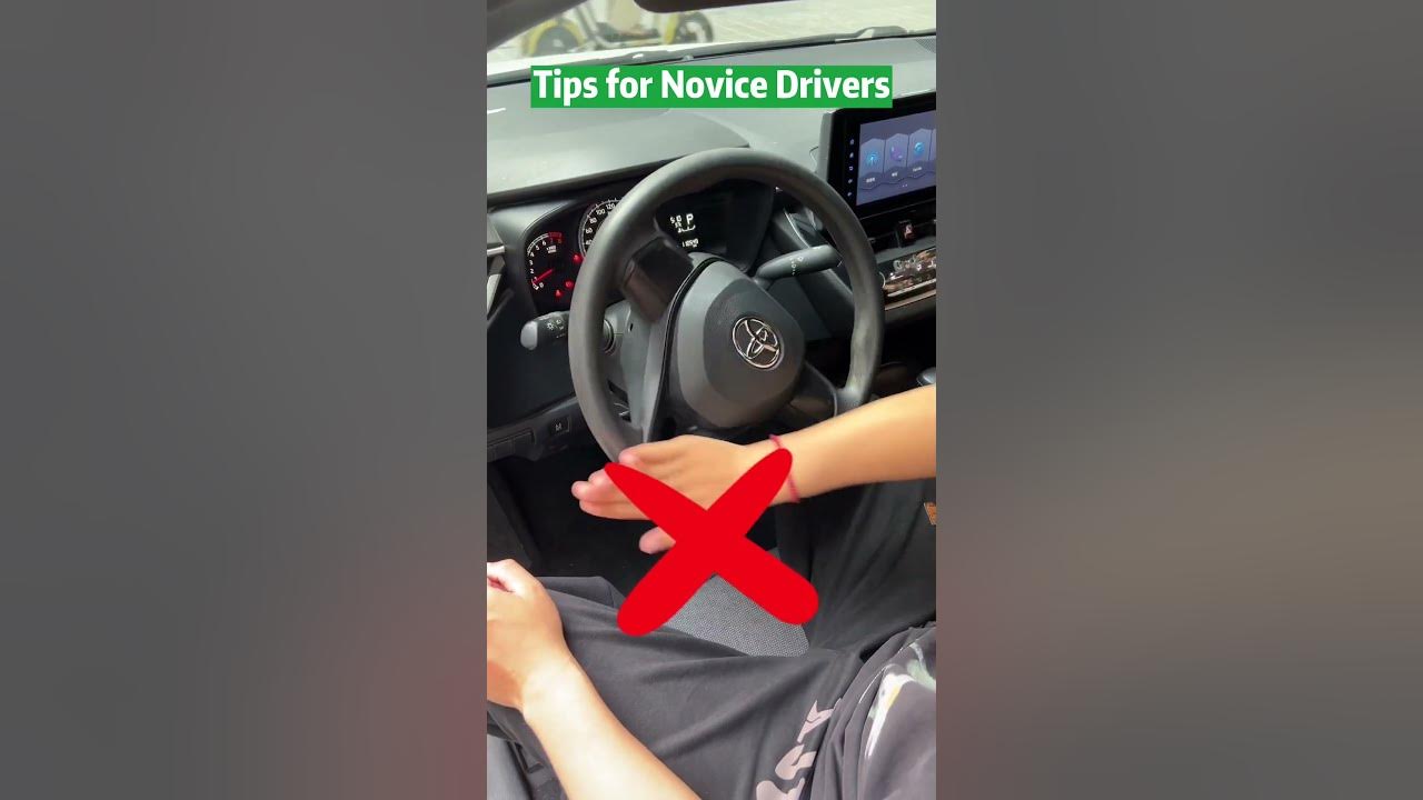 Novice drivers must turn the steering wheel correctly!driving tips 