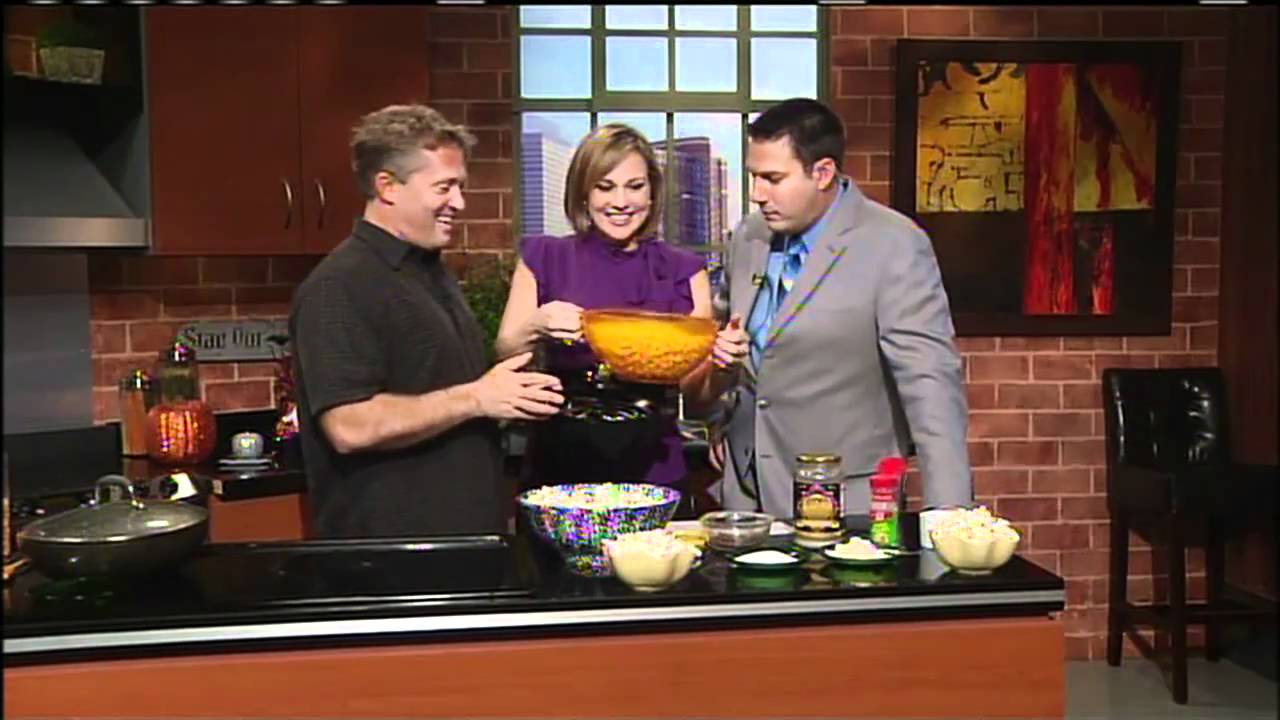 How to make Kettle Corn at home (no German translation I promise) - YouTube