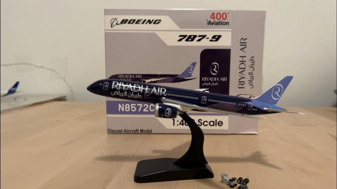 UNBOXING 1:400 AV400 Riyadh Air 787-9 MAGNETIC LANDING GEAR!!!