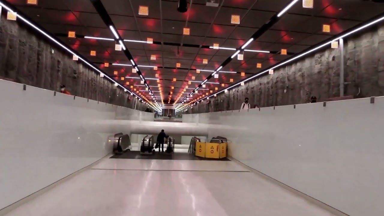 Walk from Powell BART/Muni Station to Central Subway