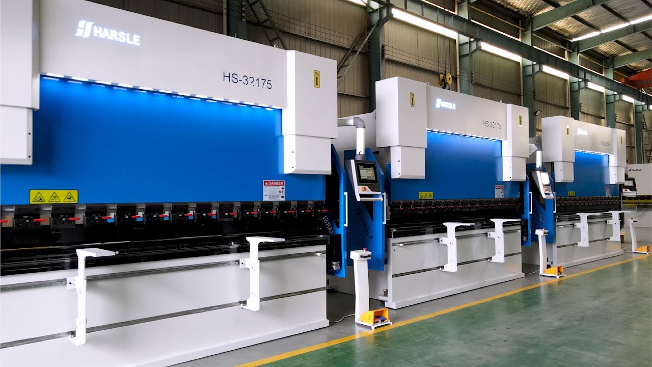 HARSLE WE67K-175T3200 Press Brake DA-53T and 3+1 Axis - YouTube