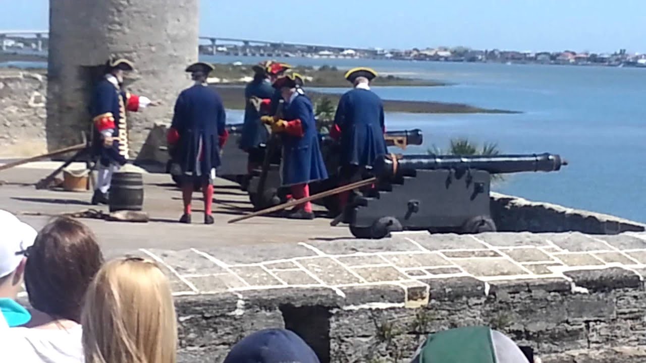 St. Augustine Florida - Cannon firing! - YouTube