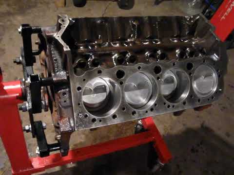 327 4-Bolt Main - YouTube