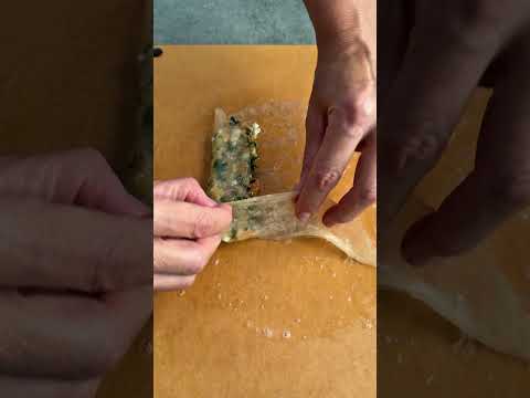 Rollito de salmón y feta #easyrecipes #recetas #recetasfaciles