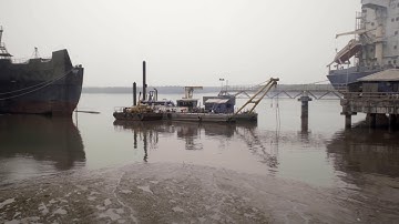 CSD500 for continuous maintenance dredging at the port of a cement factory