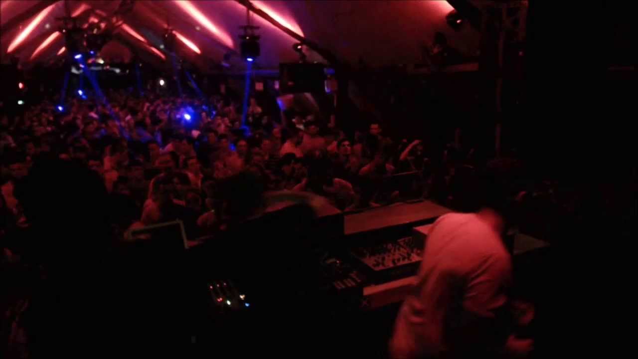 Watch Boghosian | Carnaval Warung 2014 powered by DJ Room on YouTube Watch Boghosian | Carnaval Warung 2014 powered by DJ Room on YouTube