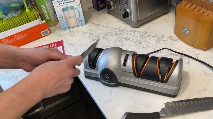 Testing out this Narcissus Professional 2 Stage Electric Knife